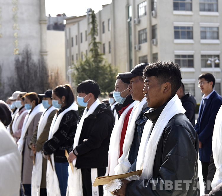 W020200412480757280719.jpg W020200412480757280719.jpg