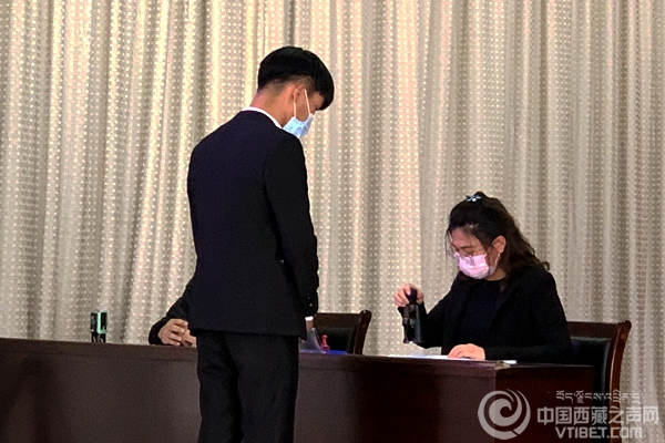 W020200422638295469221.jpg W020200422638295469221.jpg